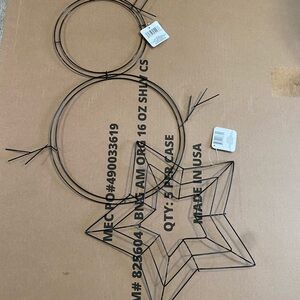 Black Wire Star and Circle Wall Decor